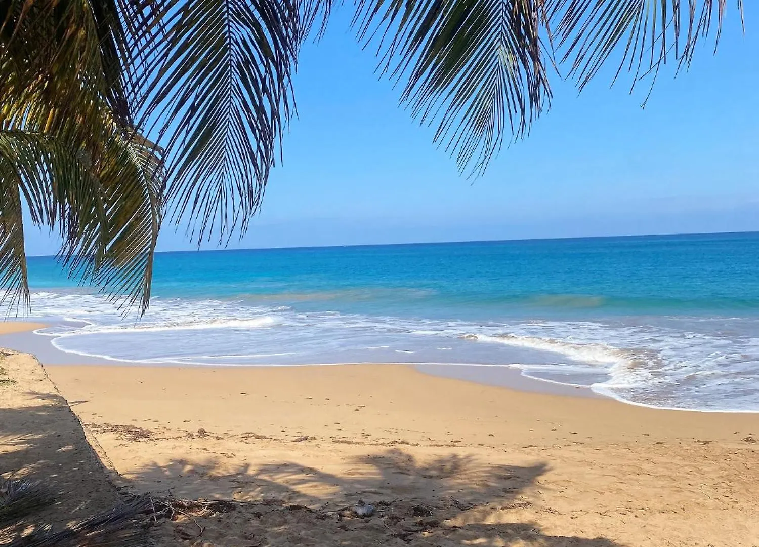 Vakantiehuis Charmant Bungalow Tout Confort Climatise - Terrasse Et Acces Plage ! Deshaies